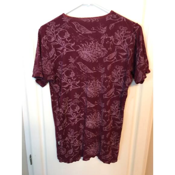 Graphic bird v-neck t-shirt - Picture 6 of 8